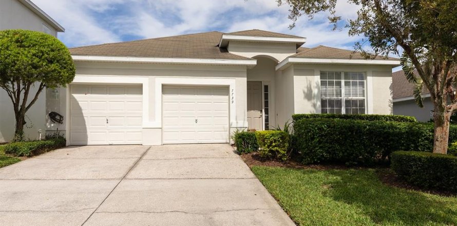 Villa ou maison à Kissimmee, Floride 4 chambres, 174.47 m2 № 2148236