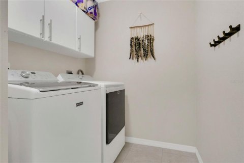 House in Citra, Florida 3 bedrooms, 133.13 sq.m. № 2113209 - photo 16