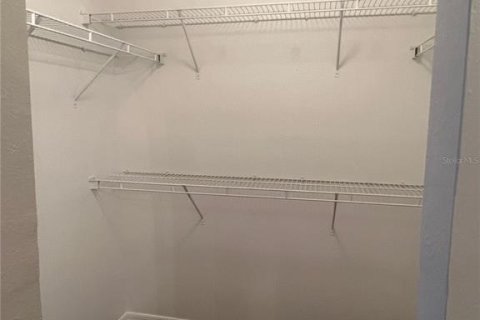 Casa en alquiler en Kissimmee, Florida, 4 dormitorios, 259.85 m2 № 1919178 - foto 11