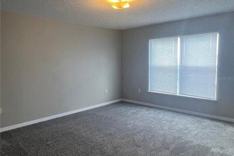 Casa en alquiler en Kissimmee, Florida, 4 dormitorios, 259.85 m2 № 1919178 - foto 13