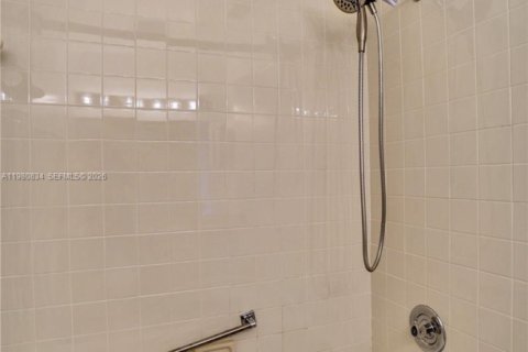 Купить кондоминиум в Лейк-Уорт, Флорида 2 спальни, 110.18м2, № 2043499 - фото 14