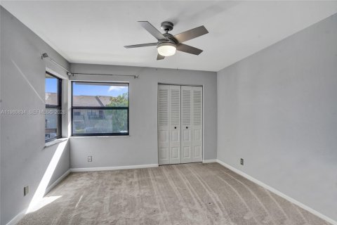 Купить кондоминиум в Лейк-Уорт, Флорида 2 спальни, 110.18м2, № 2043499 - фото 12