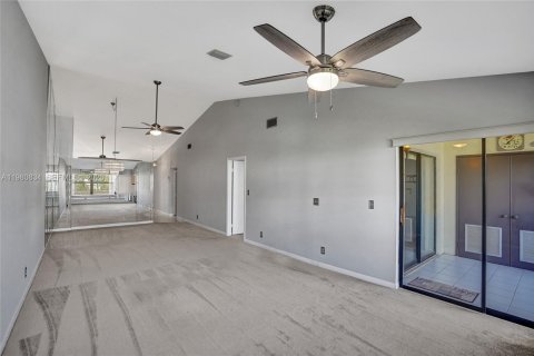 Купить кондоминиум в Лейк-Уорт, Флорида 2 спальни, 110.18м2, № 2043499 - фото 21