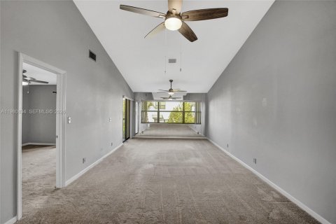 Купить кондоминиум в Лейк-Уорт, Флорида 2 спальни, 110.18м2, № 2043499 - фото 19