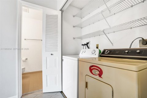 Купить кондоминиум в Лейк-Уорт, Флорида 2 спальни, 110.18м2, № 2043499 - фото 16