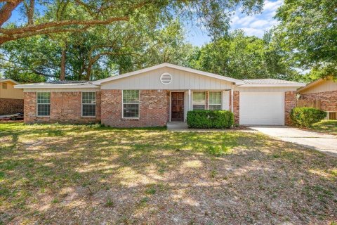 Casa en alquiler en Niceville, Florida, 4 dormitorios, 144.74 m2 № 590182 - foto 1