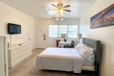 Купить кондоминиум в Халландейл-Бич, Флорида 1 спальня, 29.73м2, № 1897181 - фото 5