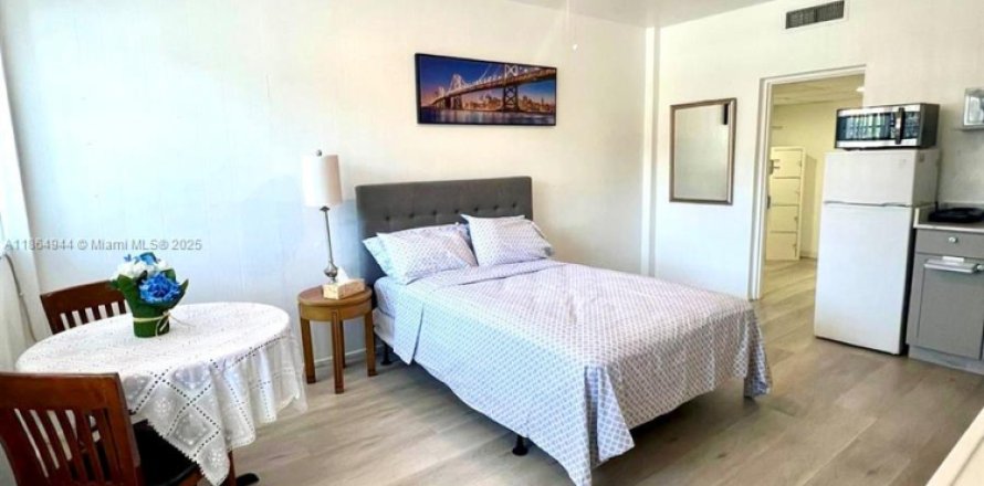 Condo à Hallandale Beach, Floride, 1 chambre № 1897181