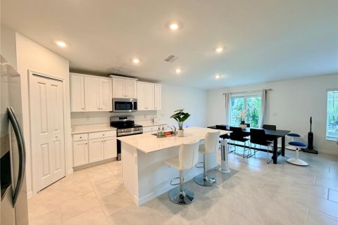 Villa ou maison à vendre à Port Charlotte, Floride: 4 chambres, 180.32 m2 № 2314223 - photo 3