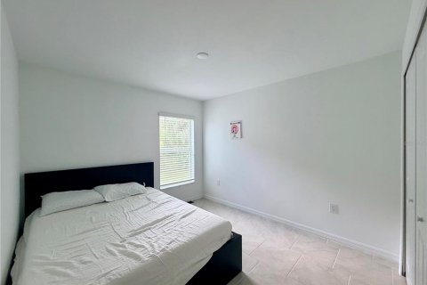 Villa ou maison à vendre à Port Charlotte, Floride: 4 chambres, 180.32 m2 № 2314223 - photo 13