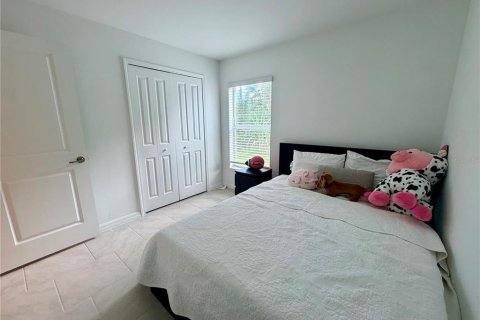 Villa ou maison à vendre à Port Charlotte, Floride: 4 chambres, 180.32 m2 № 2314223 - photo 11
