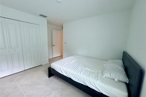 Villa ou maison à vendre à Port Charlotte, Floride: 4 chambres, 180.32 m2 № 2314223 - photo 12