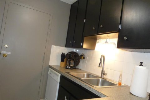 Copropriété à louer à Dunedin, Floride: 1 chambre, 62.24 m2 № 2122352 - photo 10