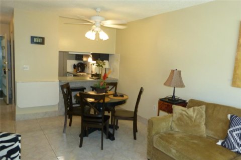 Copropriété à louer à Dunedin, Floride: 1 chambre, 62.24 m2 № 2122352 - photo 5