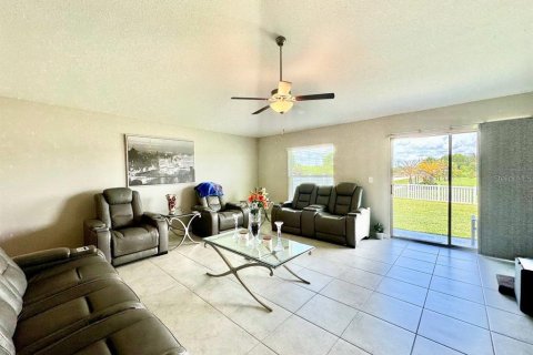House in Ruskin, Florida 4 bedrooms, 226.59 sq.m. № 2197213 - photo 15