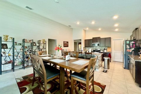 House in Ruskin, Florida 4 bedrooms, 226.59 sq.m. № 2197213 - photo 8