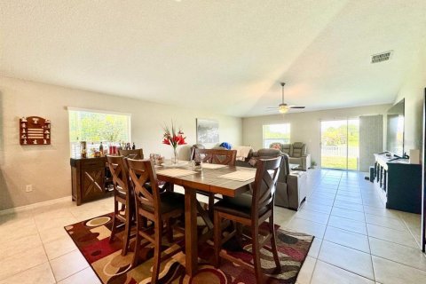 House in Ruskin, Florida 4 bedrooms, 226.59 sq.m. № 2197213 - photo 14