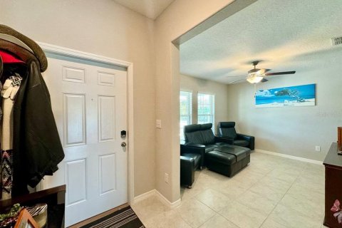 House in Ruskin, Florida 4 bedrooms, 226.59 sq.m. № 2197213 - photo 4