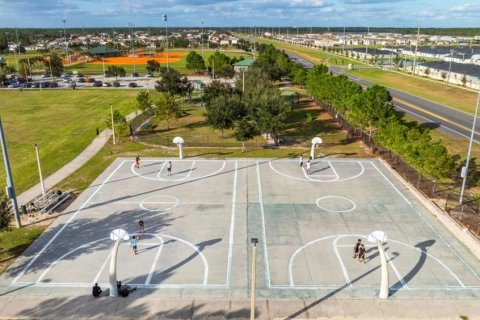 Villa ou maison à vendre à Poinciana, Floride: 4 chambres, 204.2 m2 № 1888618 - photo 8