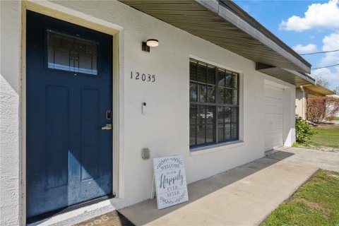 House in San Antonio, Florida 3 bedrooms, 100.15 sq.m. № 1915511 - photo 4
