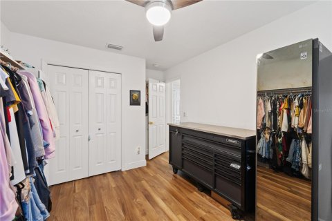 House in San Antonio, Florida 3 bedrooms, 100.15 sq.m. № 1915511 - photo 11