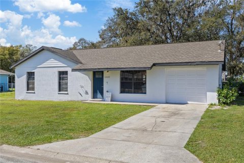 House in San Antonio, Florida 3 bedrooms, 100.15 sq.m. № 1915511 - photo 2