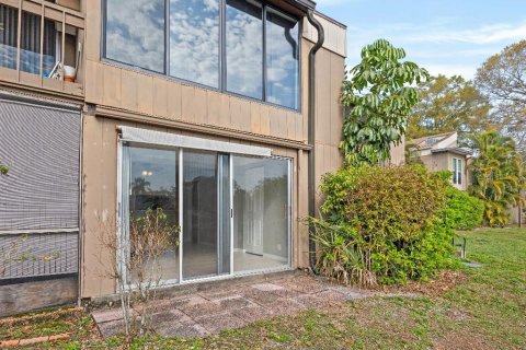 Condo in Tampa, Florida, 1 bedroom  № 1884363 - photo 12