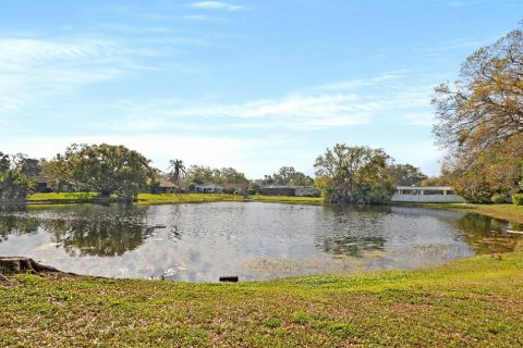 Condo in Tampa, Florida, 1 bedroom  № 1884363 - photo 13