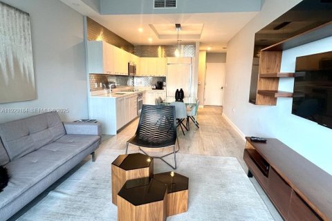 Condo in Miami, Florida, 1 bedroom № 1987559 - photo 21