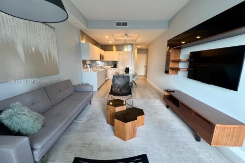 Condo in Miami, Florida, 1 bedroom № 1987559 - photo 25