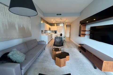 Condo in Miami, Florida, 1 bedroom № 1987559 - photo 3