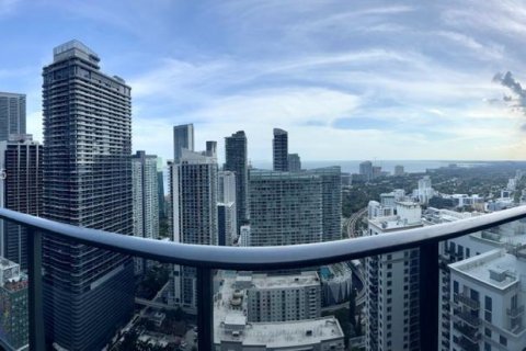 Condo in Miami, Florida, 1 bedroom № 1987559 - photo 1