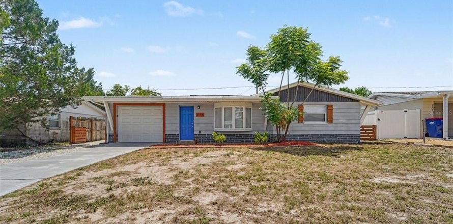 Casa en Holiday, Florida 3 dormitorios, 115.2 m2 № 2239309