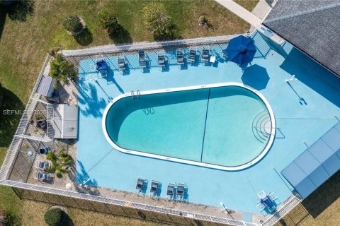 Condo in Hollywood, Florida, 1 bedroom  № 2052511 - photo 30