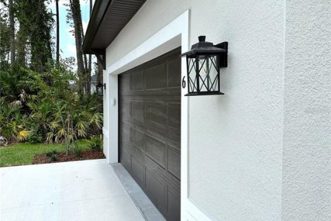 House in Palm Coast, Florida 4 bedrooms, 200.39 sq.m. № 1536267 - photo 3