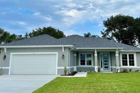 House in Palm Coast, Florida 4 bedrooms, 200.39 sq.m. № 1536267 - photo 1