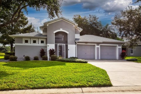 Casa en venta en Leesburg, Florida, 3 dormitorios, 187.94 m2 № 1905474 - foto 1