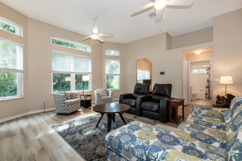 Casa en venta en Leesburg, Florida, 3 dormitorios, 187.94 m2 № 1905474 - foto 5
