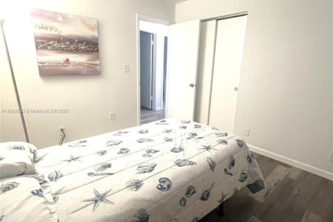 Casa en venta en Deerfield Beach, Florida, 3 dormitorios, 102.19 m2 № 1967077 - foto 16