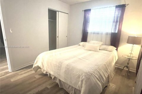 Casa en venta en Deerfield Beach, Florida, 3 dormitorios, 102.19 m2 № 1967077 - foto 13