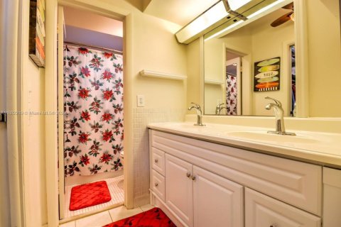 Copropriété à vendre à Hallandale Beach, Floride: 1 chambre, 99.5 m2 № 2089264 - photo 15