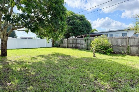 Villa ou maison à louer à Saint Petersburg, Floride: 3 chambres, 112.41 m2 № 2431710 - photo 21