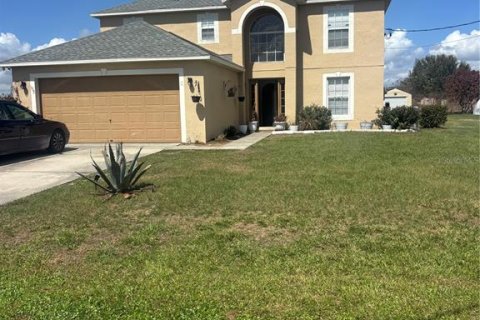 House in Winter Haven, Florida 4 bedrooms, 208.29 sq.m. № 2166102 - photo 4