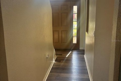 House in Winter Haven, Florida 4 bedrooms, 208.29 sq.m. № 2166102 - photo 10