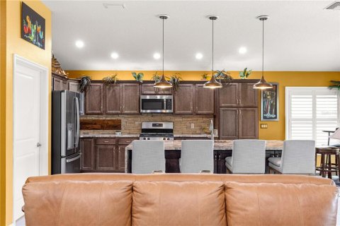 House in The Villages, Florida 3 bedrooms, 178.19 sq.m. № 1677999 - photo 30