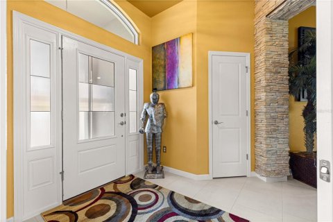 House in The Villages, Florida 3 bedrooms, 178.19 sq.m. № 1677999 - photo 14