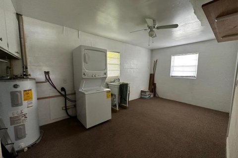 Condo in Sun City Center, Florida, 2 bedrooms  № 1827790 - photo 11