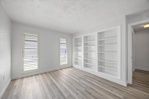 House in Clearwater, Florida 4 bedrooms, 256.04 sq.m. № 1750526 - photo 29