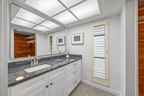 House in Clearwater, Florida 4 bedrooms, 256.04 sq.m. № 1750526 - photo 22