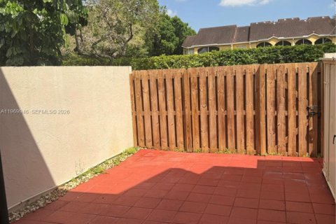 Condo in Oakland Park, Florida, 2 bedrooms  № 2036226 - photo 7